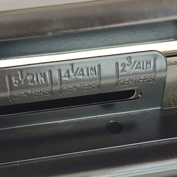 Hole Punch with Padded Handle, 11 Sheet Capacity, Black Adjustable 2-3 - Picture 5 of 13